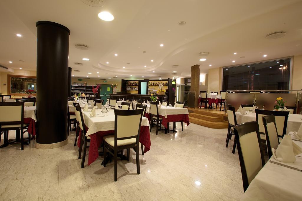Hotel 5 Vie Almenno San Salvatore Dış mekan fotoğraf