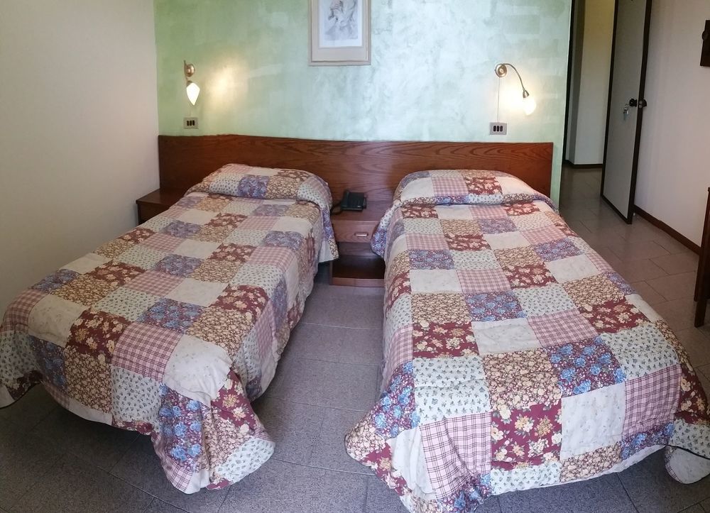 Hotel 5 Vie Almenno San Salvatore Dış mekan fotoğraf